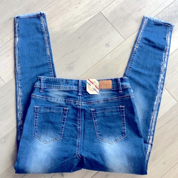 Frayed Glitter Trim High Waist Ankle Skinny Jeans - Picture 6 of 11